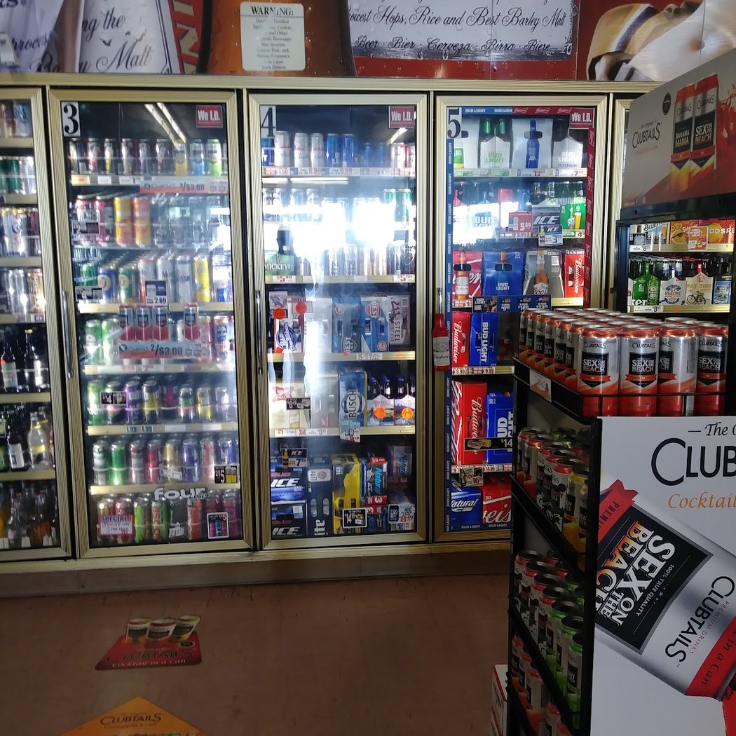 Jerry's Market & Liquor 3