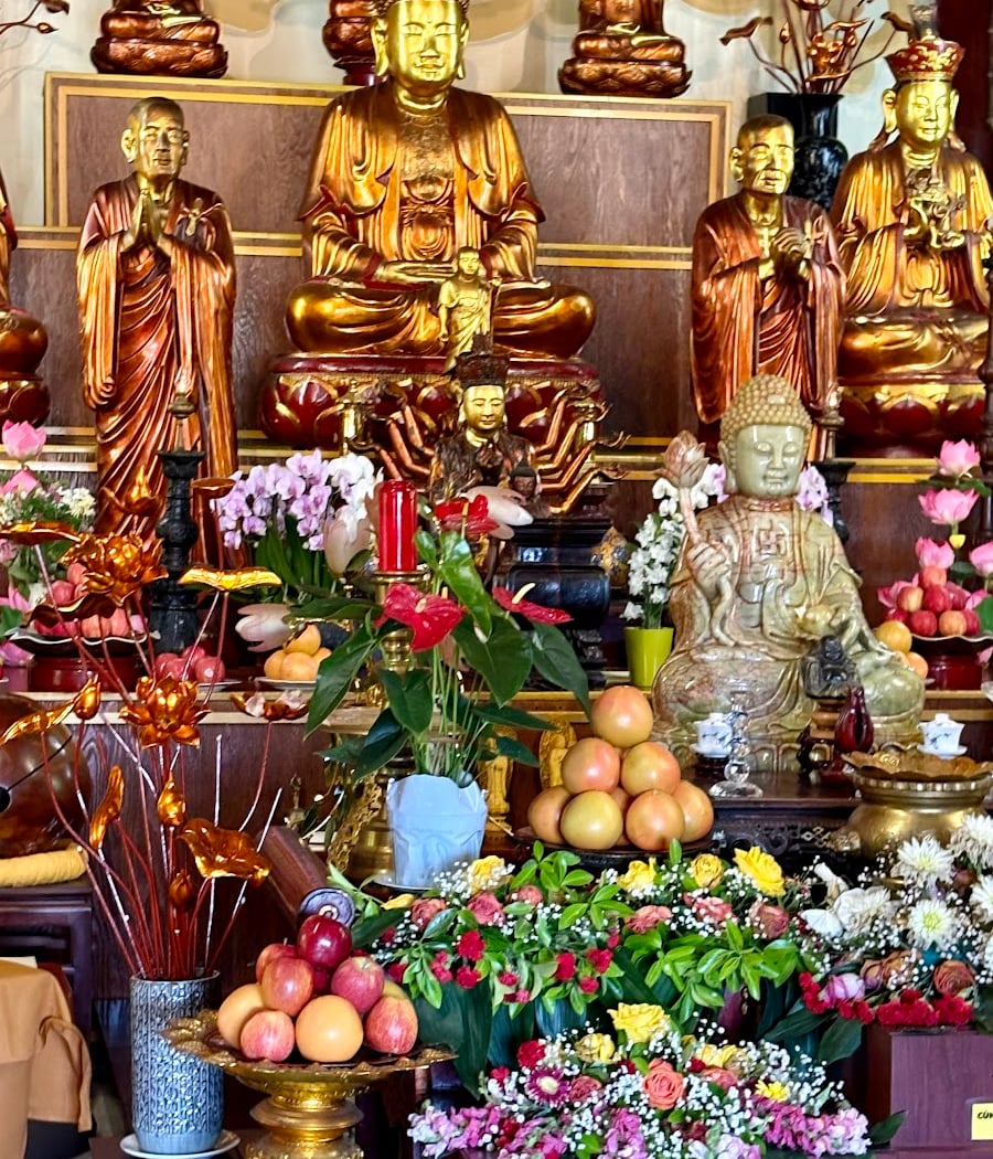 Visite de la pagode vietnamienne Trúc Lâm 2