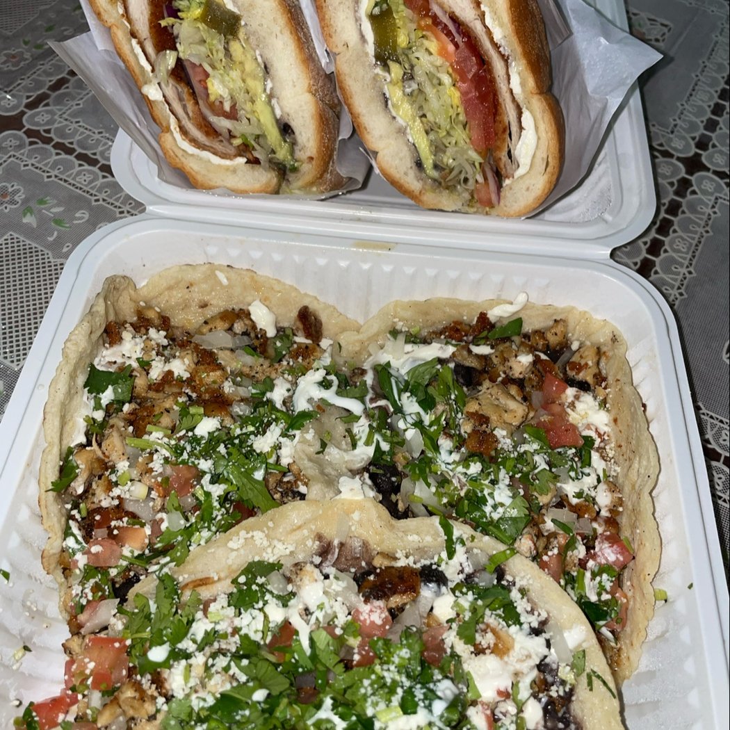 El Mariachi(El Pueblo Deli) 1