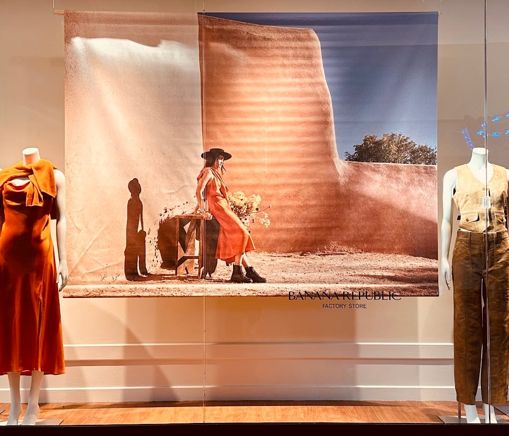 Banana Republic Factory Store 3