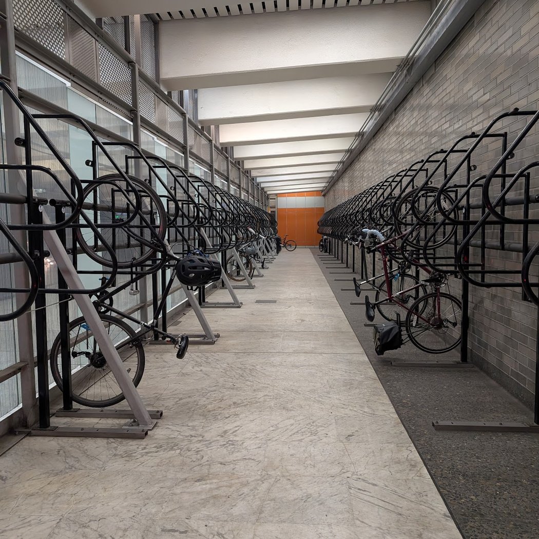 BikeLink : Civic Center Bike Station 1