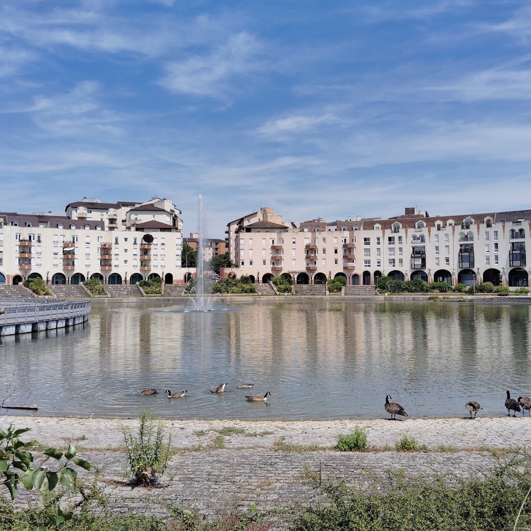 Esplanade des Abymes 2