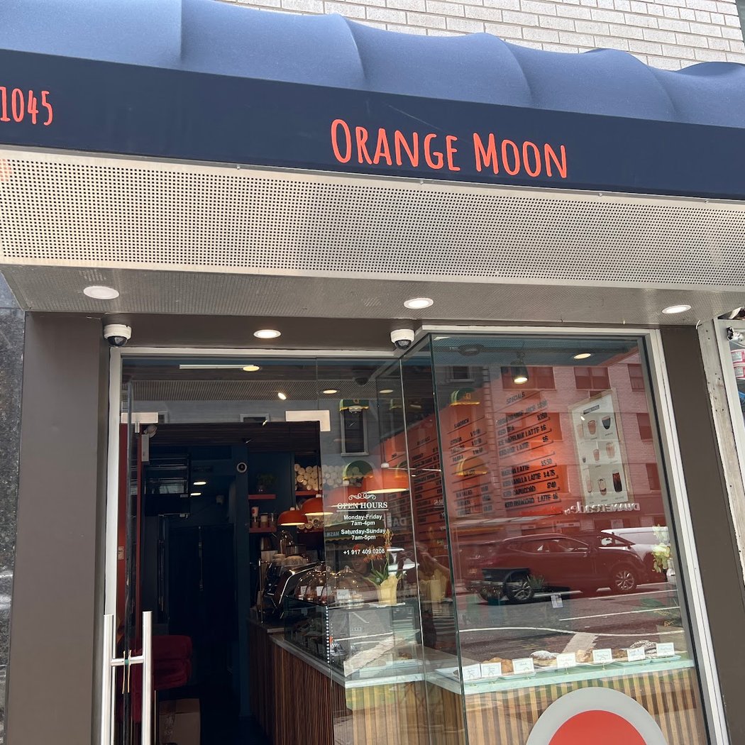 Orange Moon Cafè 2