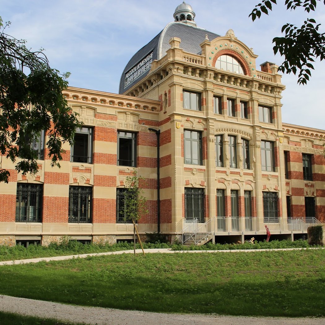 Le Château - A Cité Etic 2