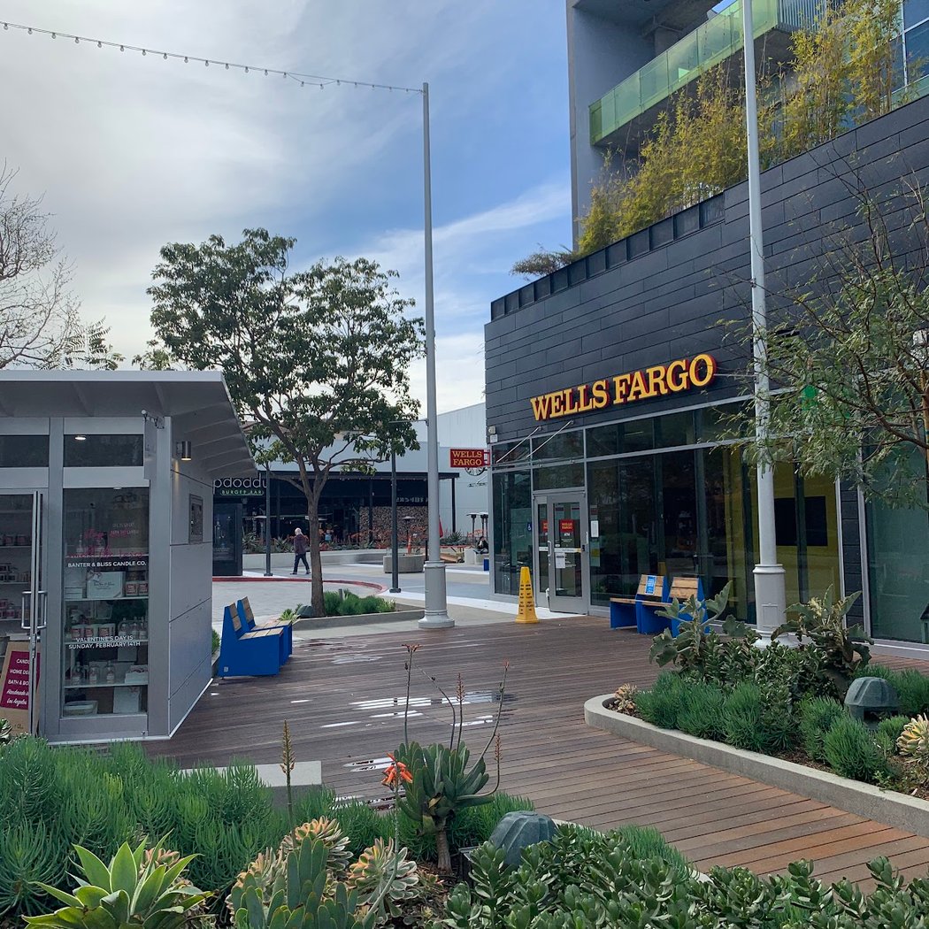Runway Playa Vista 1