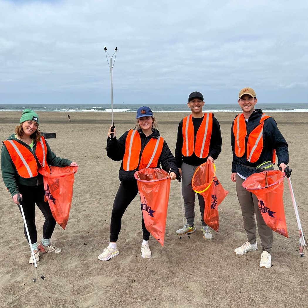 Ocean Beach Park Cleanup - Volunteer Community Service 1