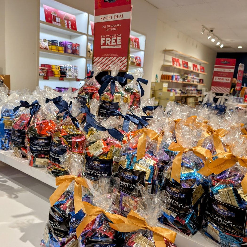 Ghirardelli Chocolate Outlet 1