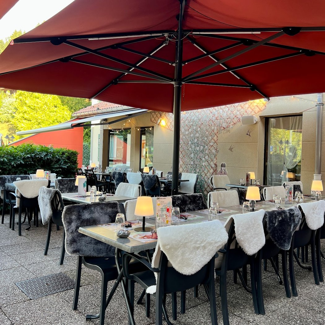 LES CHATELMINÉS RESTAURANT & KOTA-GRILL 2