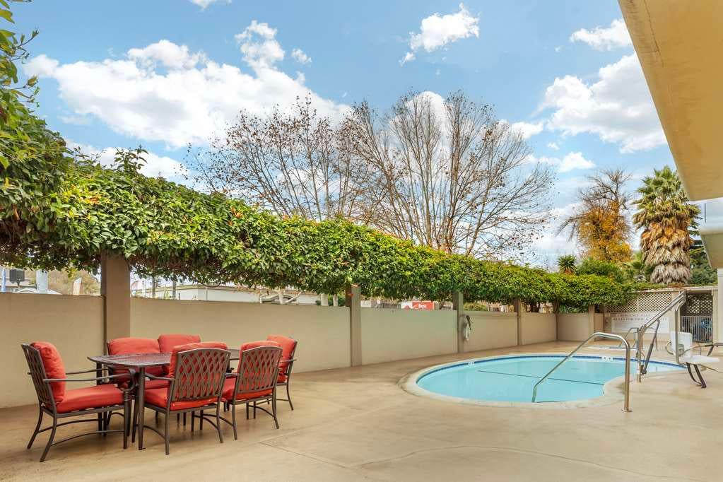 Best Western Plus Airport Plaza 3