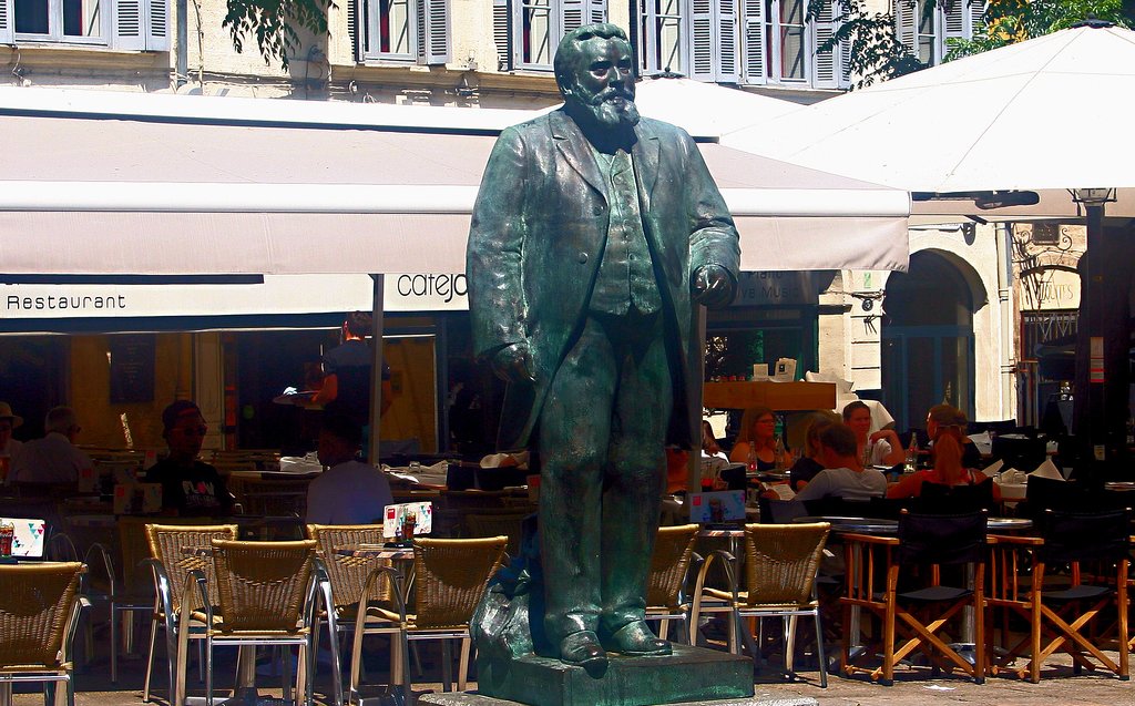 Place Jean-Jaurès 2