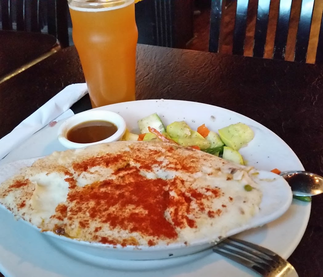 The Canyon's Crown Restaurant & Pub 3