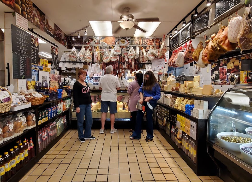 Joe's Italian Deli 2