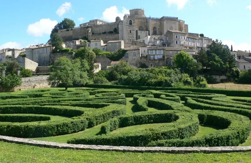 Labyrinthe Végétal de Grignan 1