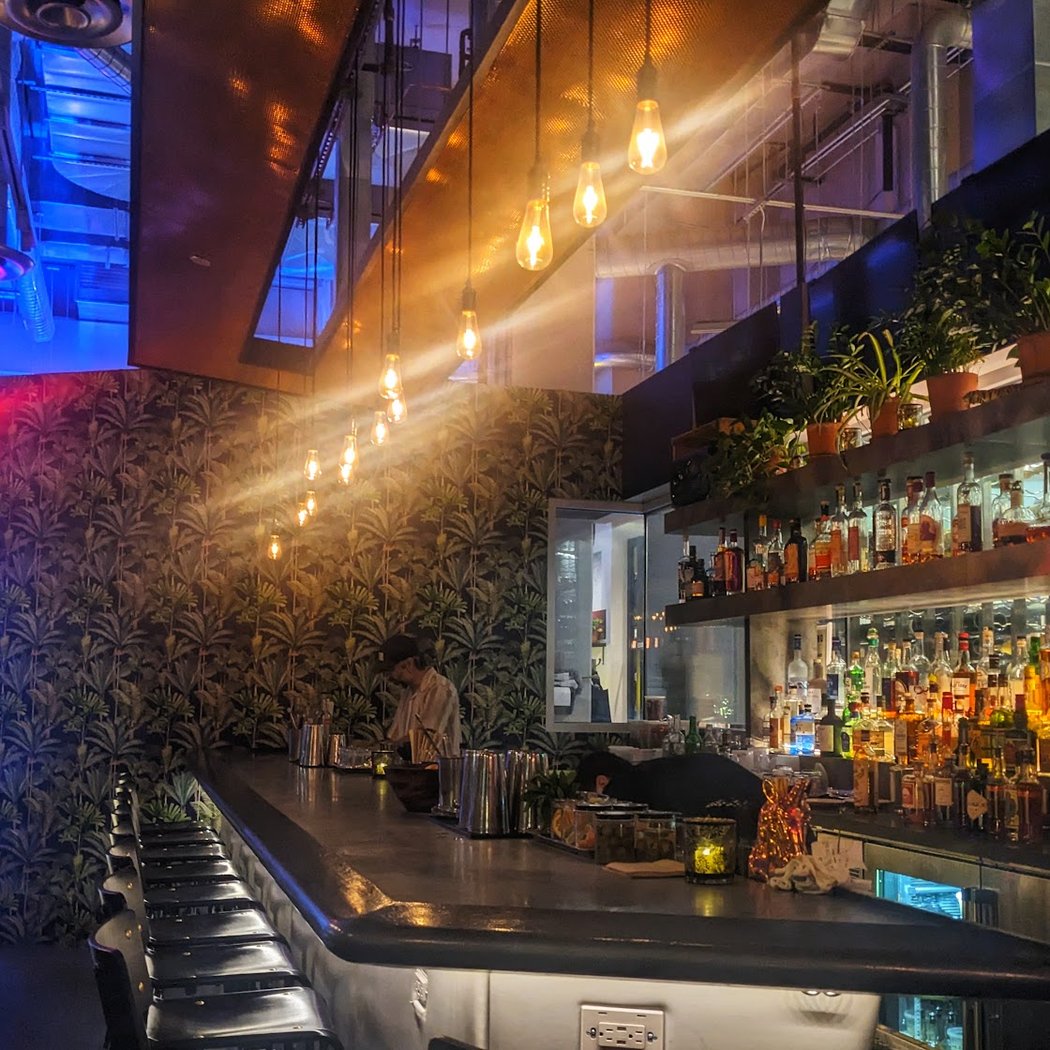 Vine Bar 2