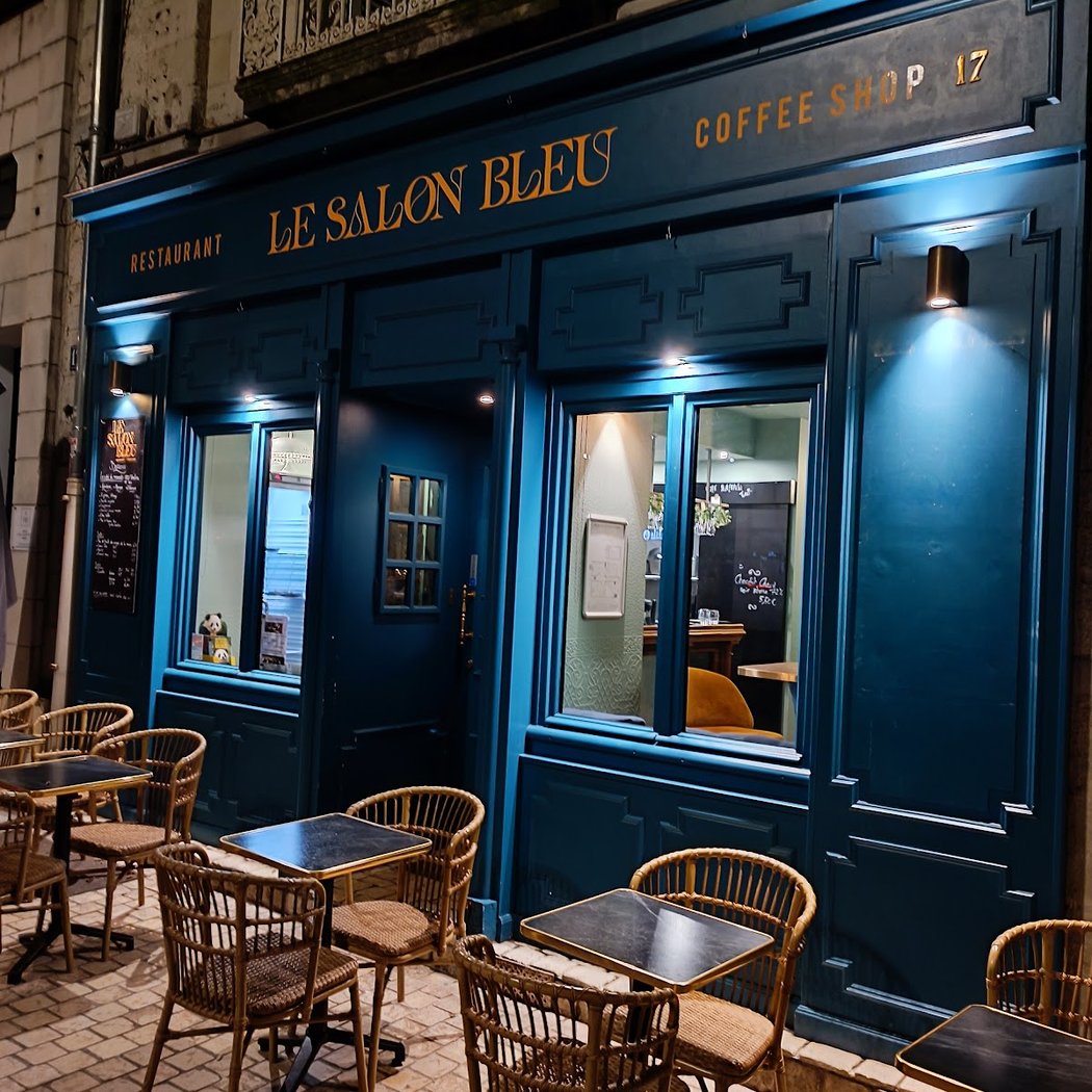 Le Salon Bleu 3