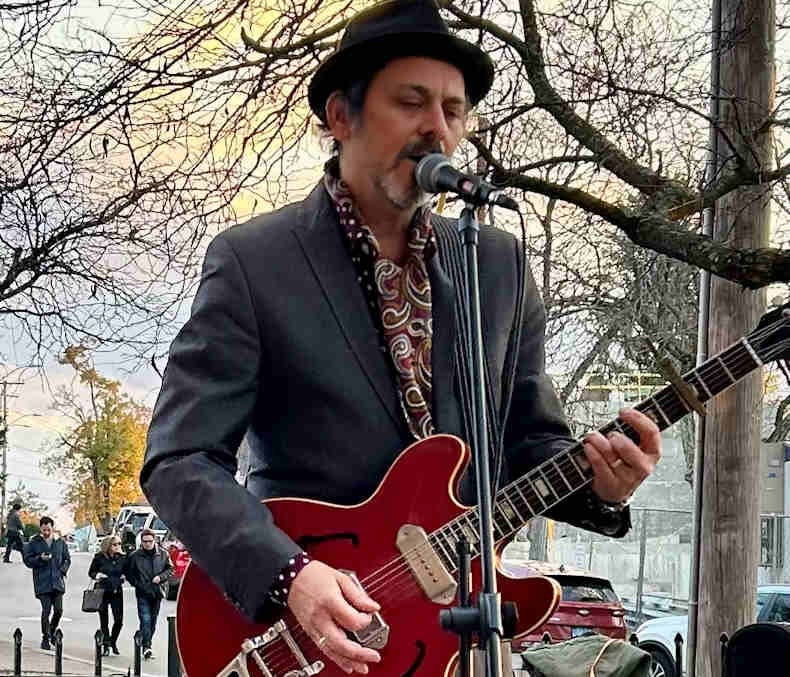 Rik Mercaldi At Towne Crier Cafe 1