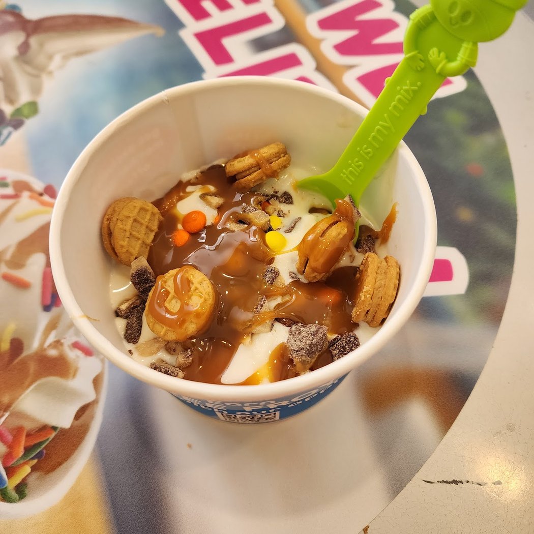 Menchie's Frozen Yogurt 1