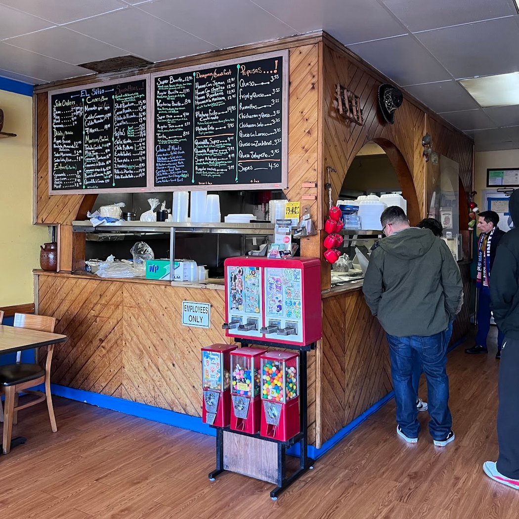 El Sitio Restaurant 3