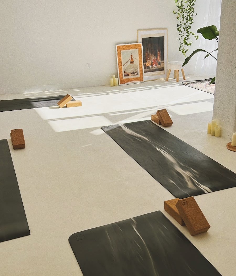 Nuo Yoga Club • Studio Yoga & Massage 2