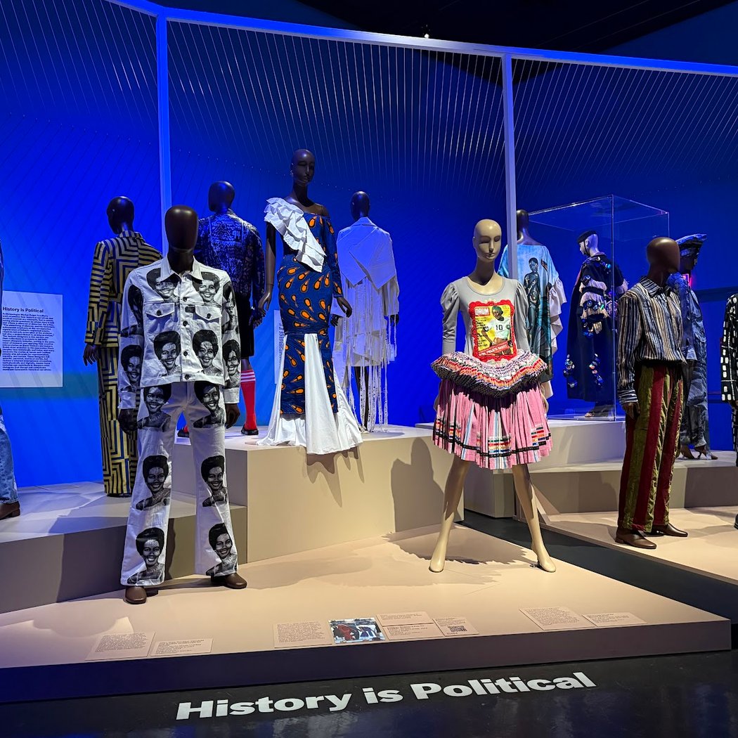 Doll Dressing exhibition 4
