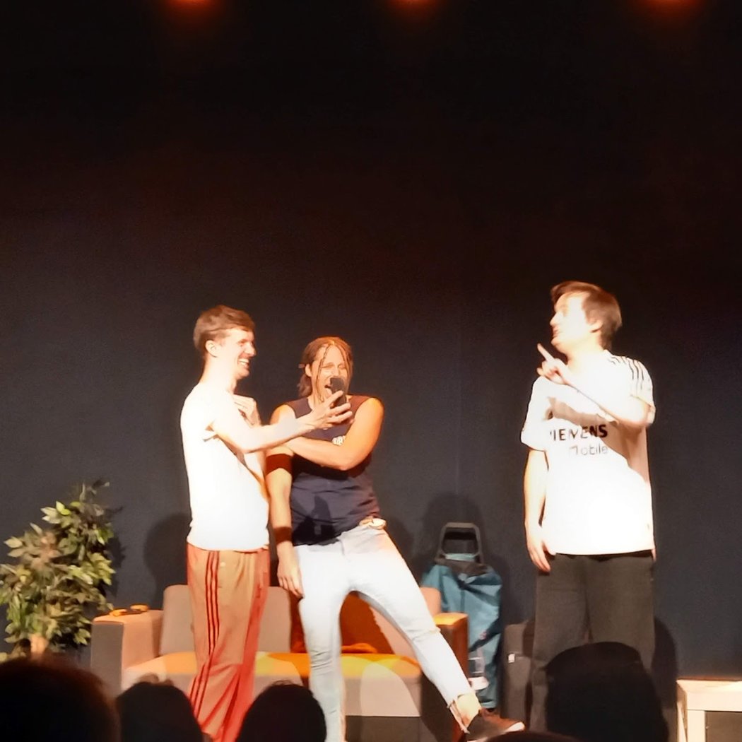 Le Théâtre à Moustaches 2