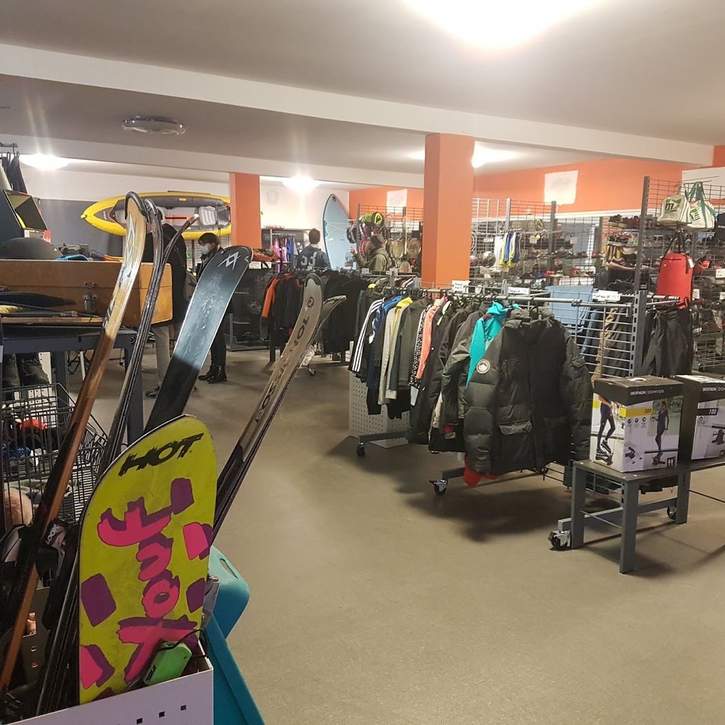 Recyclerie Sportive Marseille Bougainville - Boutique de seconde main dans le sport 3