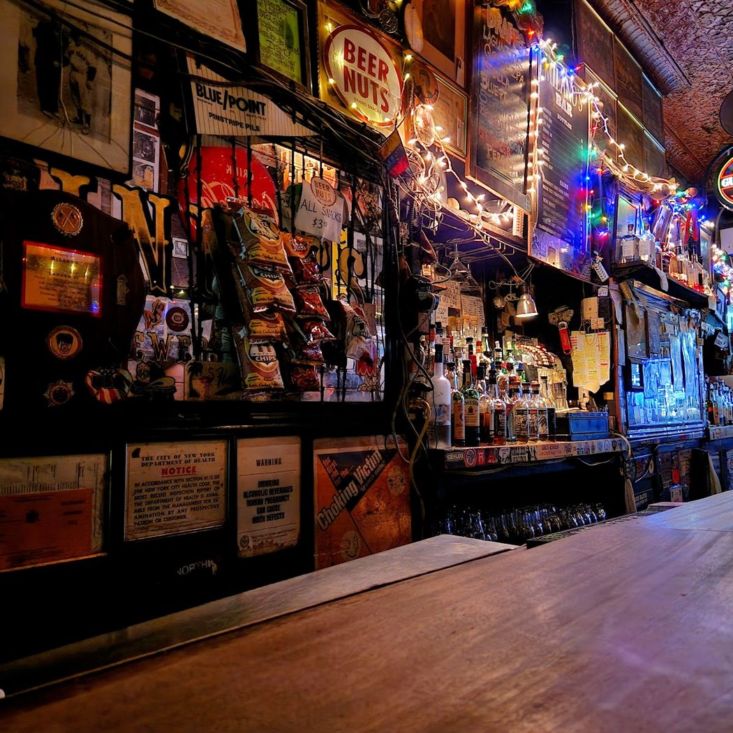 Milano's Bar 1