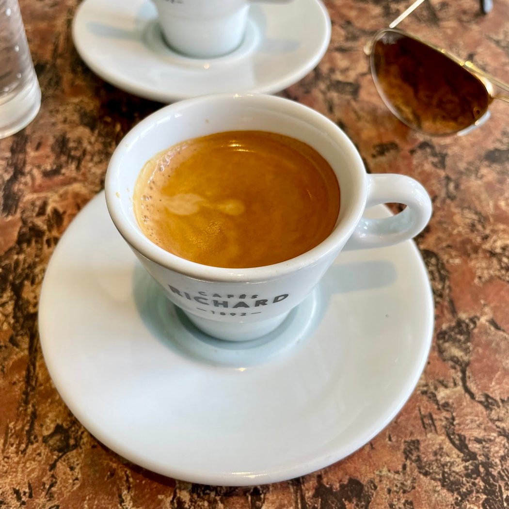 Cafe Bar Lutetia 1