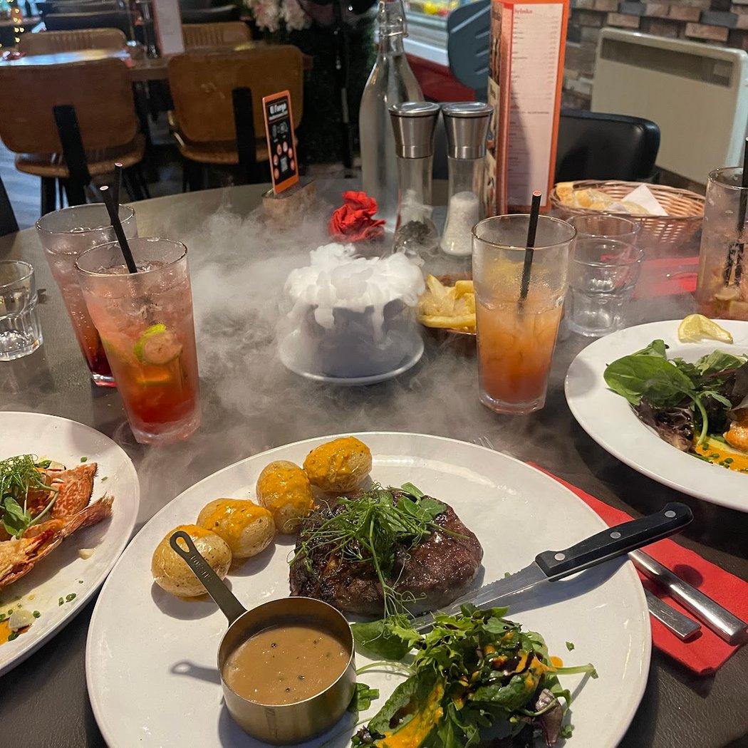 El Fuego | Mediterranean Grill Steakhouse and Bar Restaurant 3