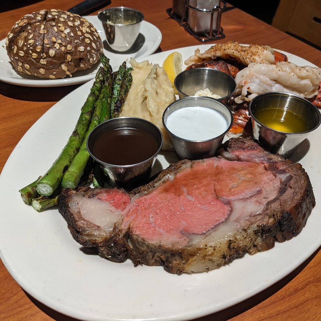 Black Angus Steakhouse 3