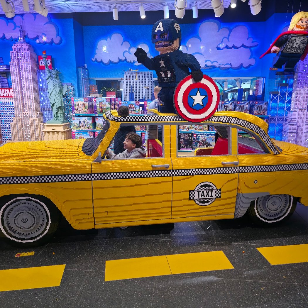 The LEGO® Store Fifth Avenue 3