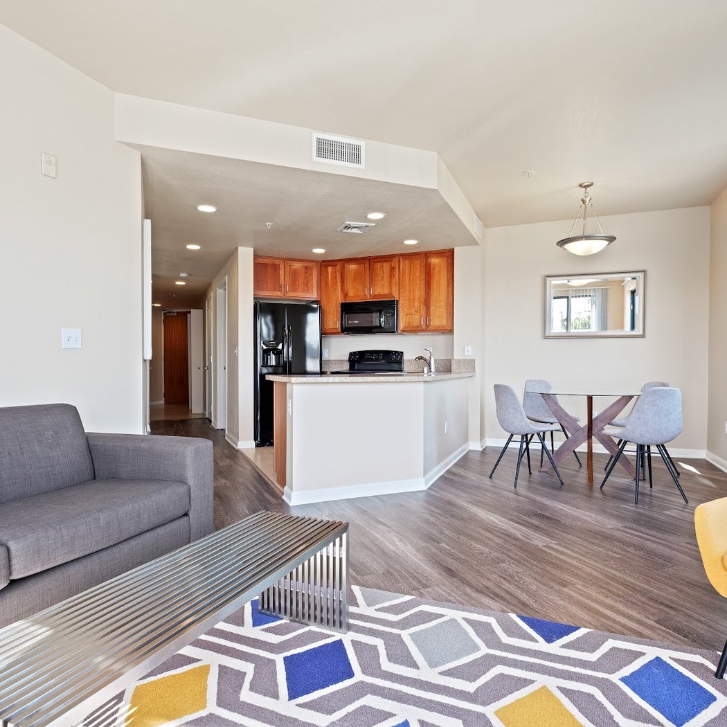 Theatre Square Apartments 3