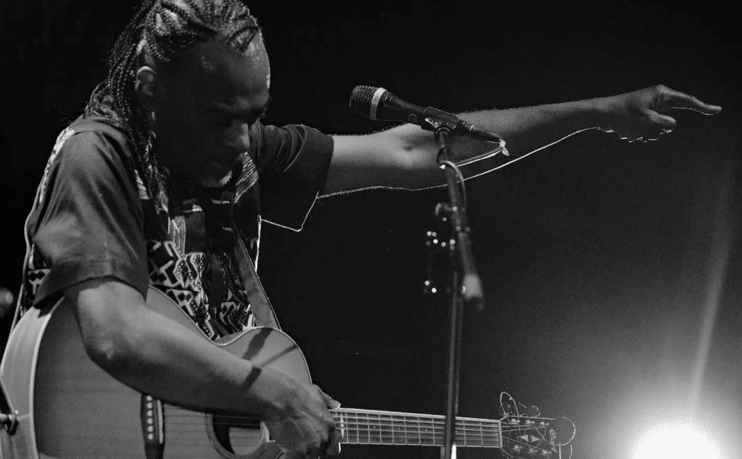 KRISTO NUMPUBY CHANTE BRASSENS EN AFRIQUE 1