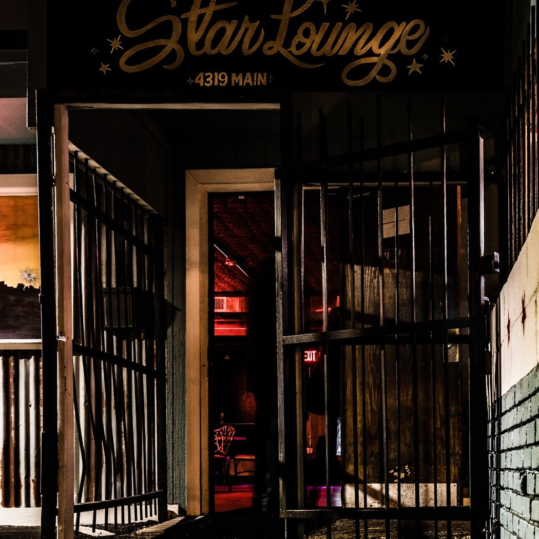 Charlie's Star Lounge 2