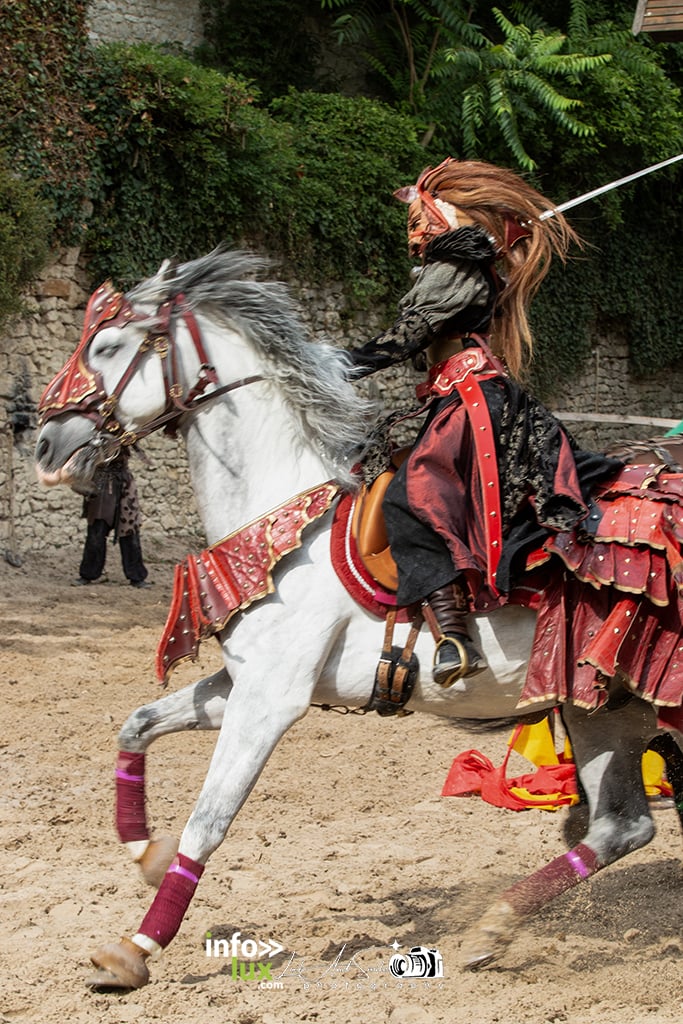 The Legend of the Knights show Equestrio 1