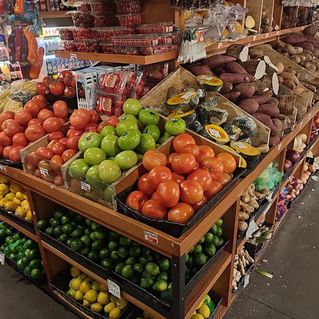 Luna Brothers Fruit Plaza 1