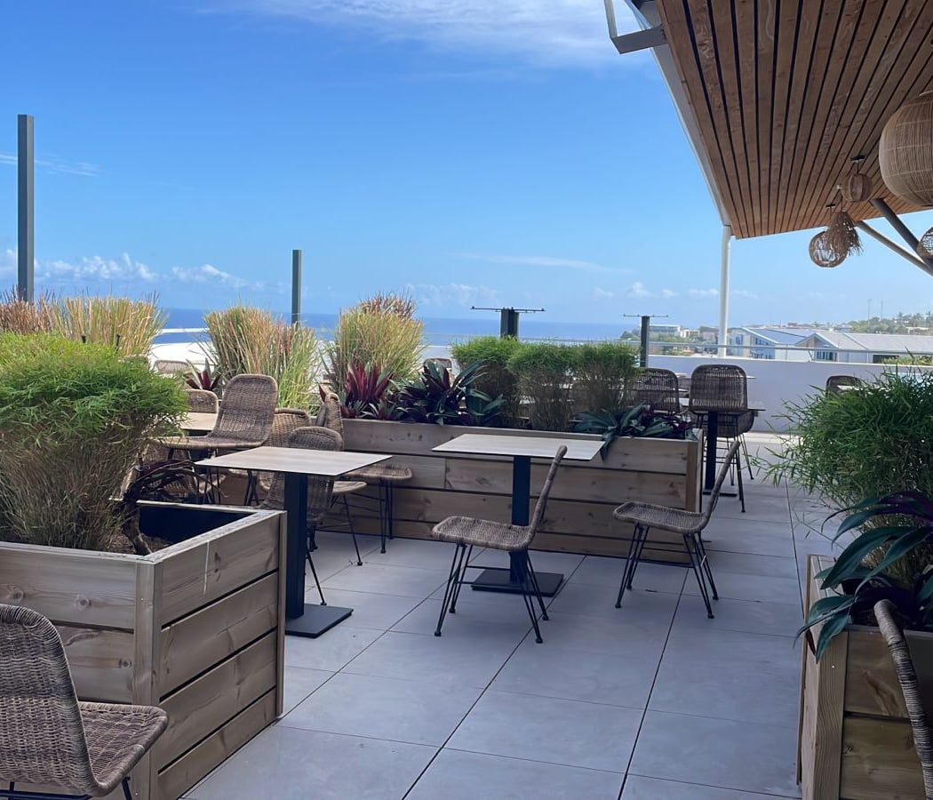 SEAVIEW Restaurant & Lounge 2