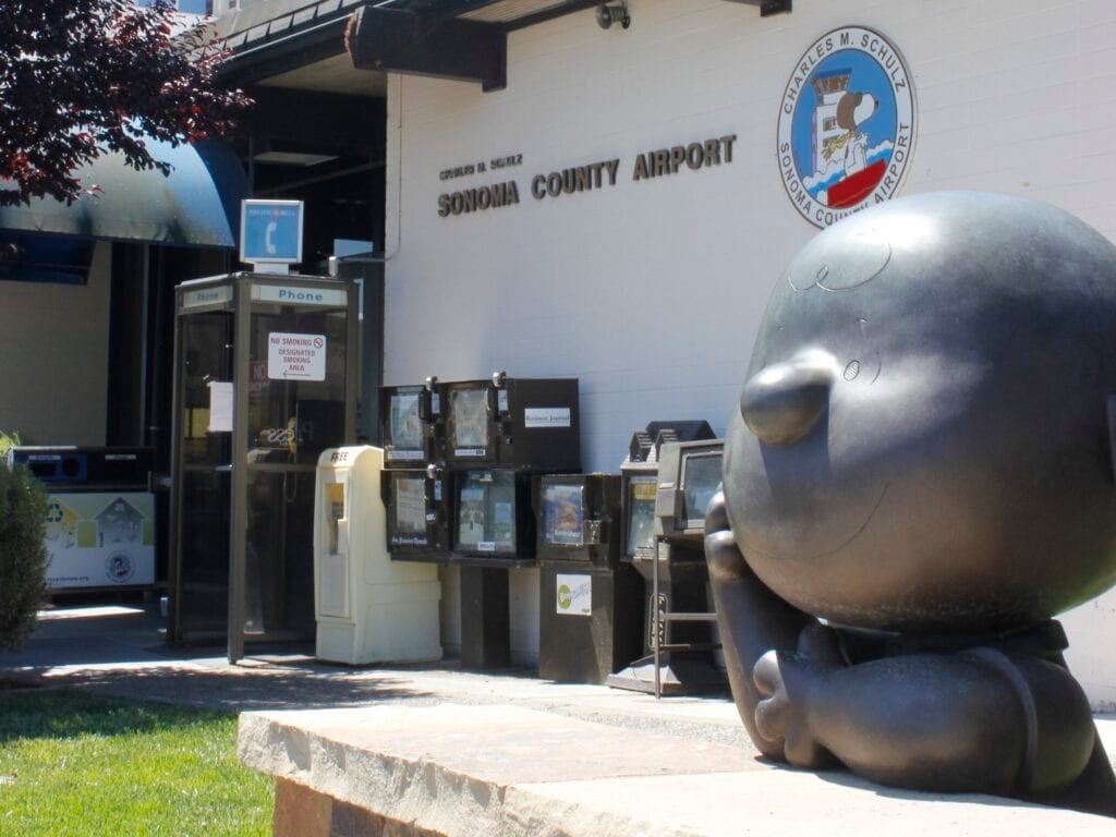 Charles M. Schulz–Sonoma County Airport 1