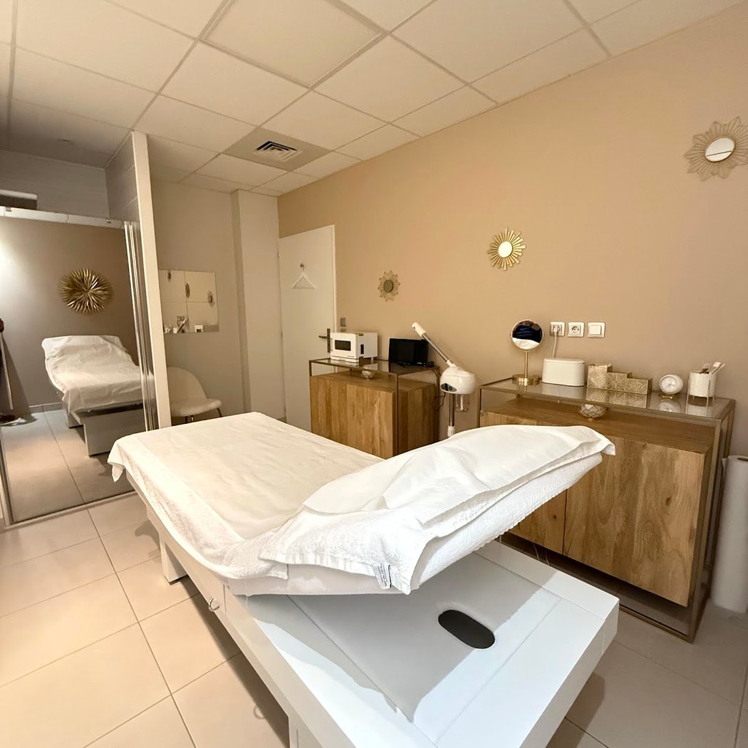 THE BEAUTY INSTITUTE 1