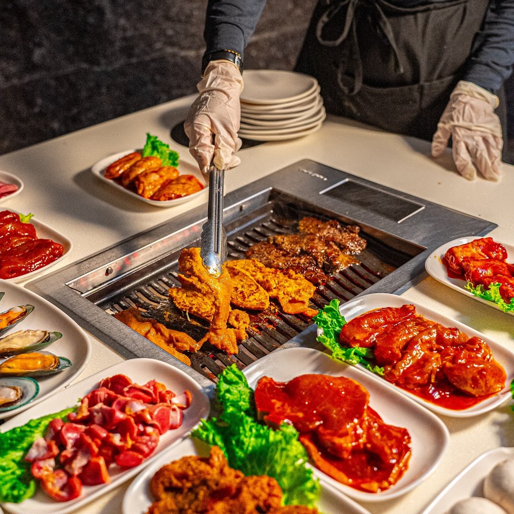 Hometown Hotpot & BBQ 4