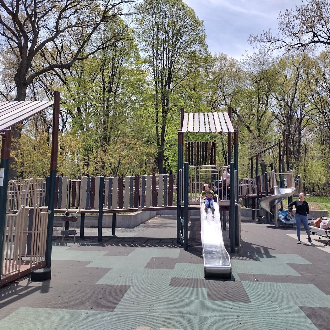 DeVoy Playground 3
