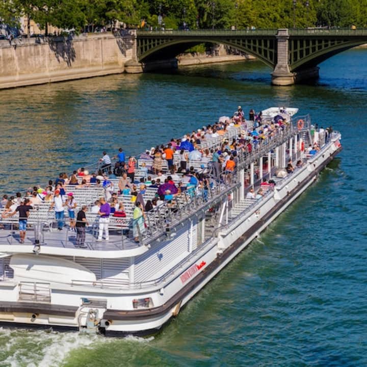 Balade en Bateaux Mouches à Paris 3