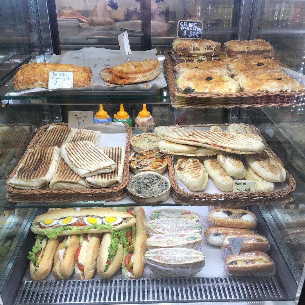 Boulangerie Pâtisserie "cours lieutaud" 2