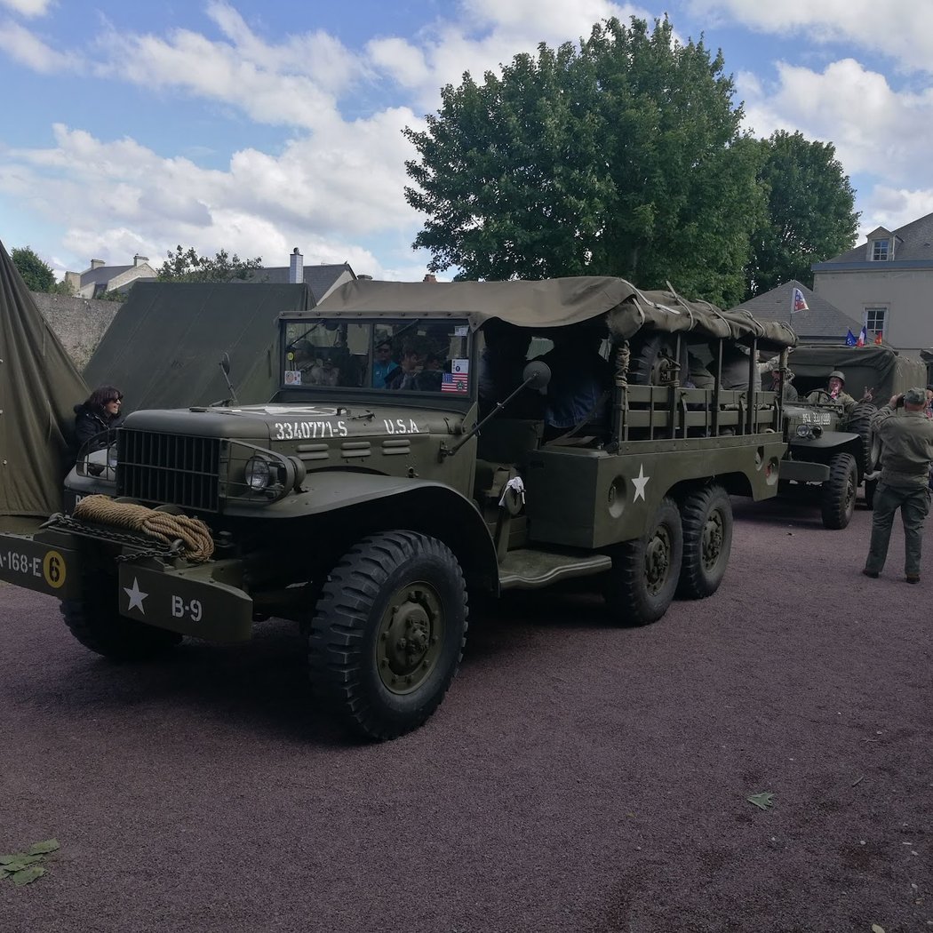 Maison de Queen's Own Rifles of Canada 1