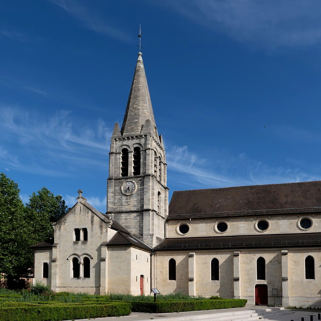 Visite libre de l'église Saint-Rémy de Vanves 1