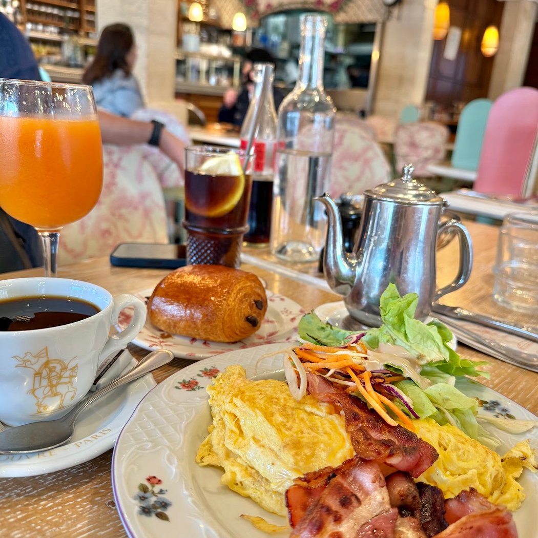 Café Carrousel 4