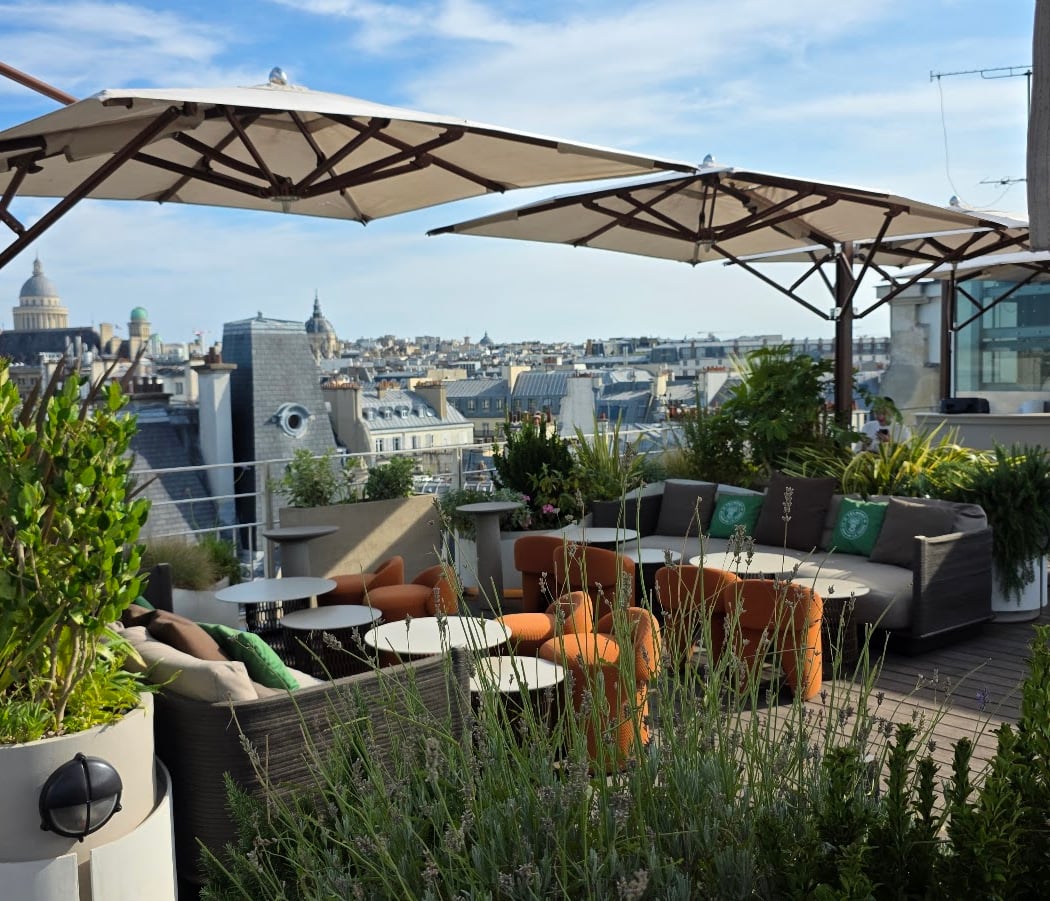 Rooftop Bar Dame des Arts 3