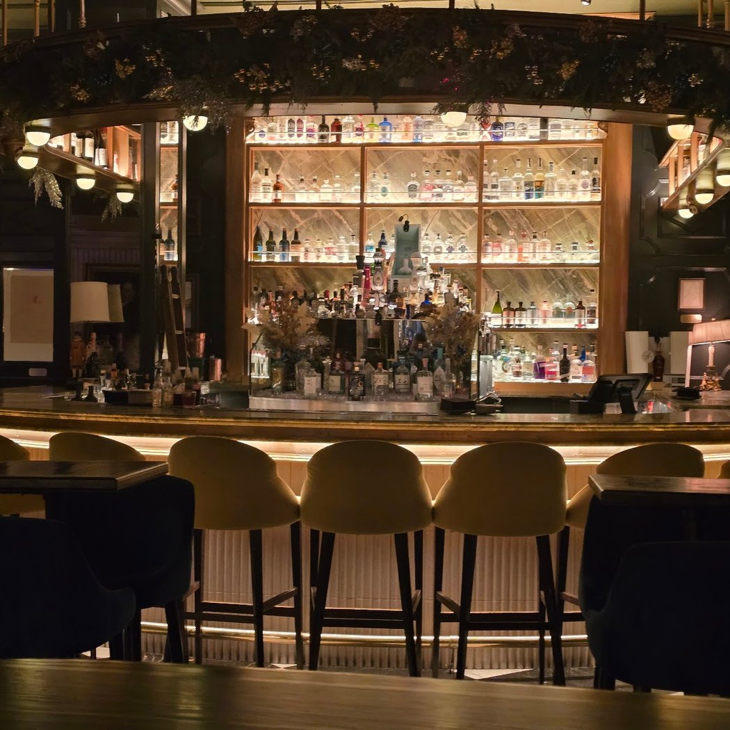 Sunday Brunch | Tables of 8 | Queer Women & Nonbinary Folks (30+) 3