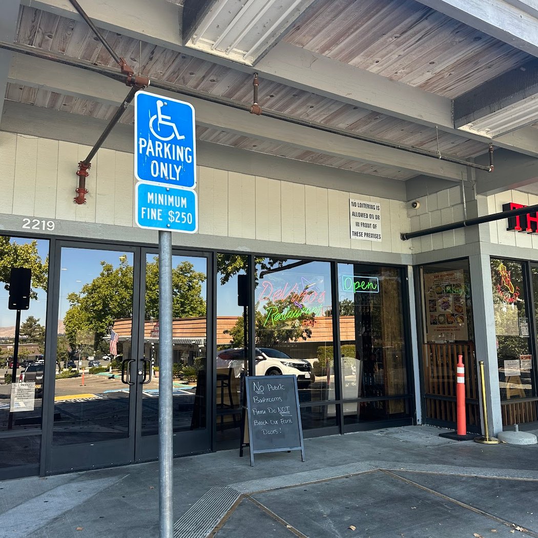 DeVino's Pizza & Pasta 2