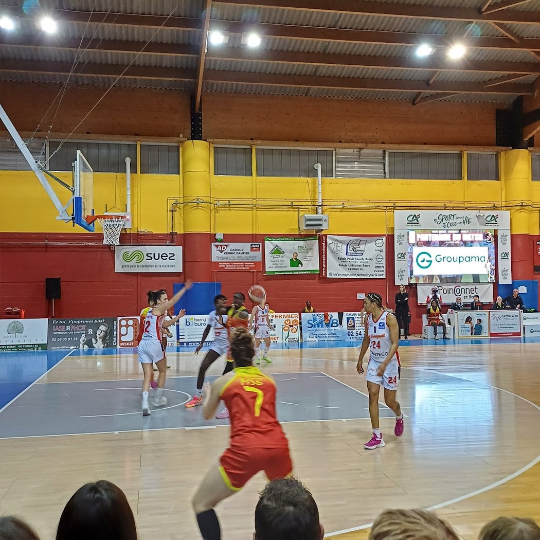 US Poinçonnet Basket 1